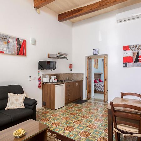 Quayside Apartments Marsaxlokk Exterior photo