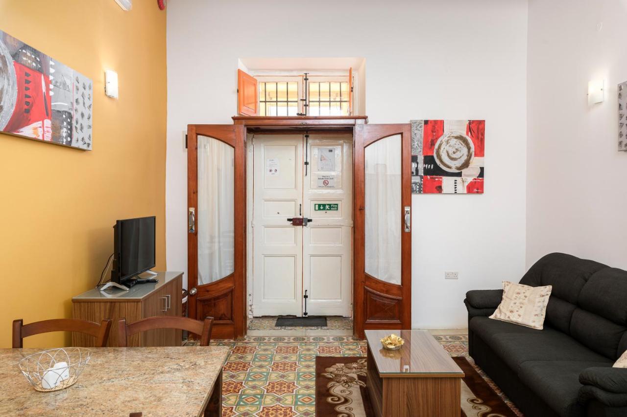 Quayside Apartments Marsaxlokk Exterior photo