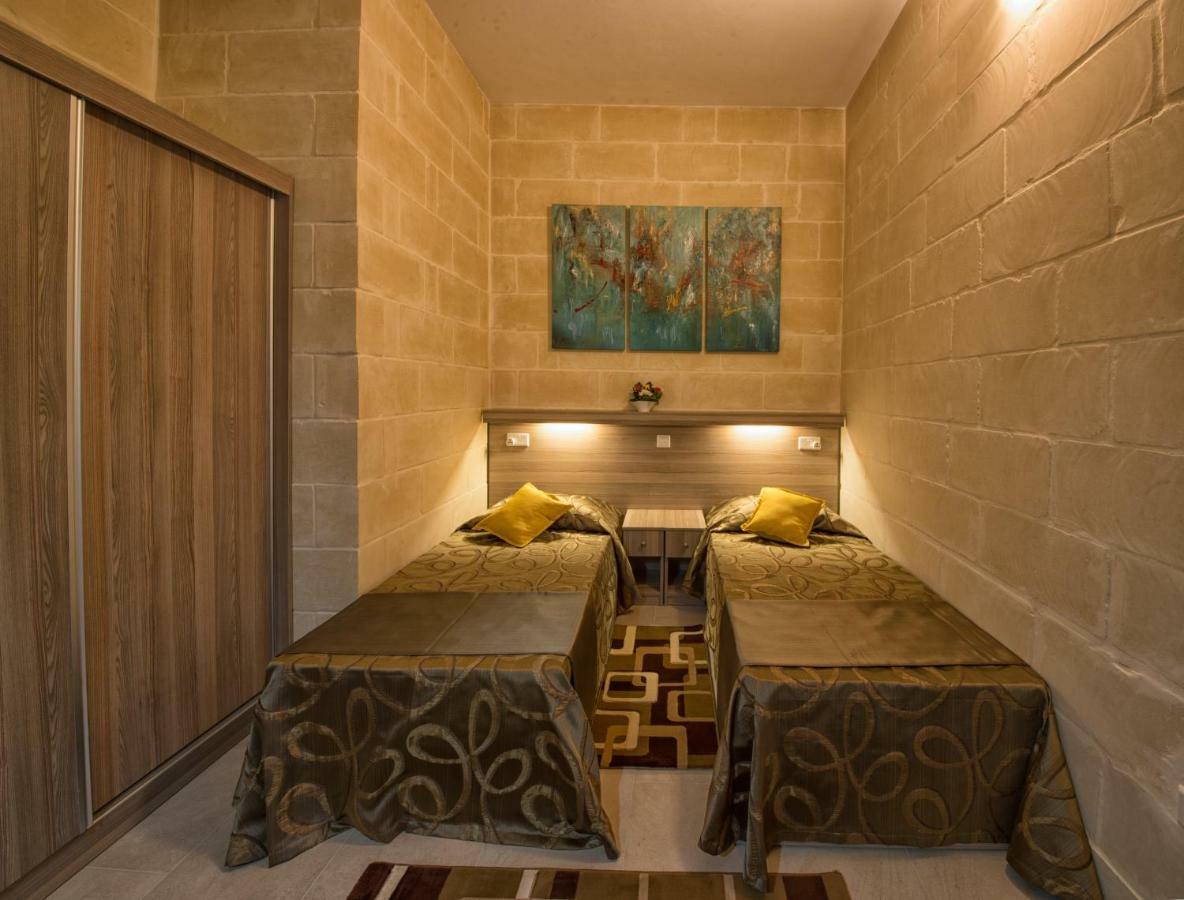 Quayside Apartments Marsaxlokk Exterior photo